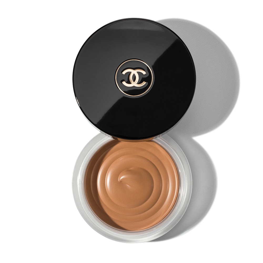 hardlight shadow 10 6 Ways To Optimize eCommerce Beauty Listing with Product Photography that Slays